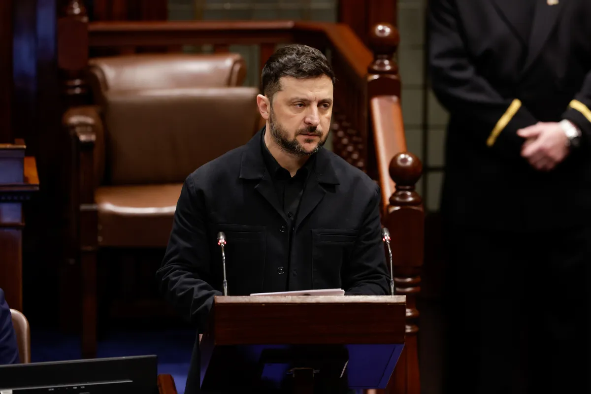 Zelenskiy: Rusya'da iki lojistik merkezine saldırı düzenledik