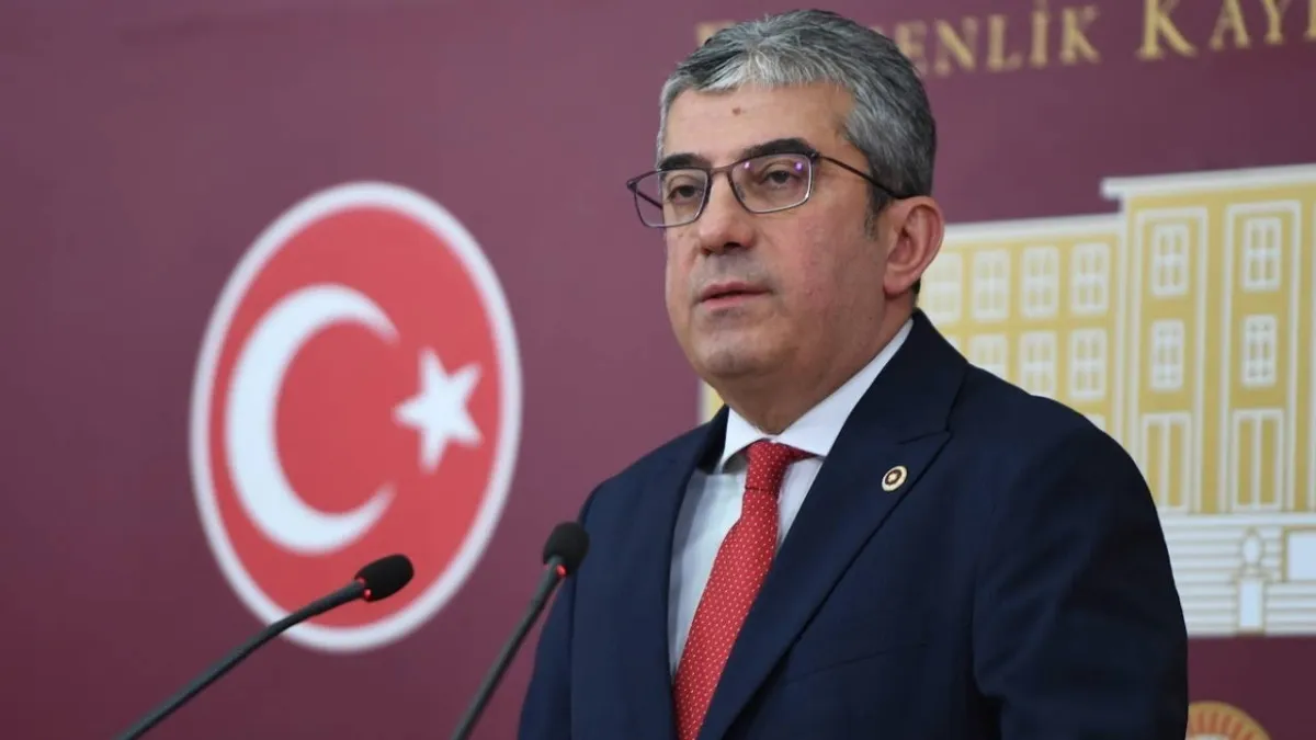 Aynı tweeti atmışlardı… CHP’li Günaydın’dan Barış Yarkadaş ve Melih Gökçek tepkisi: ‘Aynılar aynı yerde’