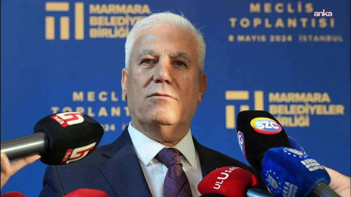 Bursa Büyükşehir Belediye Başkanı Mustafa Bozbey hakim karşısında