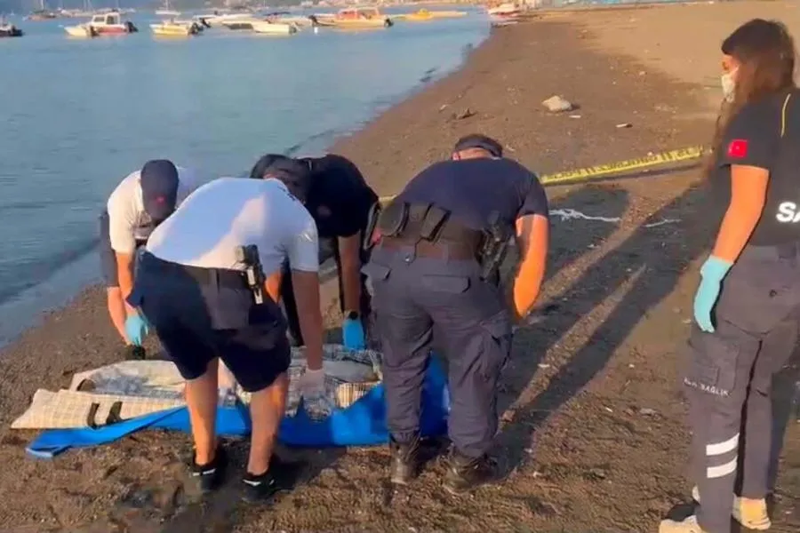 Marmaris'te denizde bir erkeğin cansız bedeni bulundu