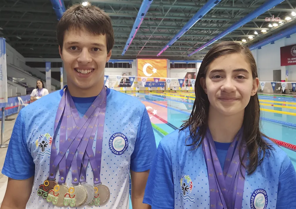 Eskişehir Büyükşehir’in özel sporcularından Türkiye Şampiyonası’nda üstün başarı