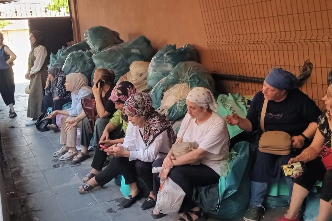 Körfez Global Tekstil işçileri üretimi durdurdu