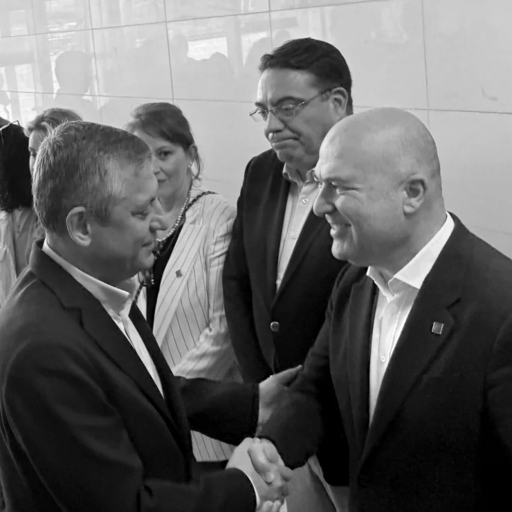 Vekil Murat Bakan CHP'den istifa etti