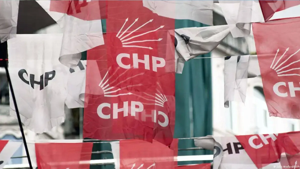 Özgür Özel yeni partiyi açıkladı: CHP'de istifa dalgası başladı