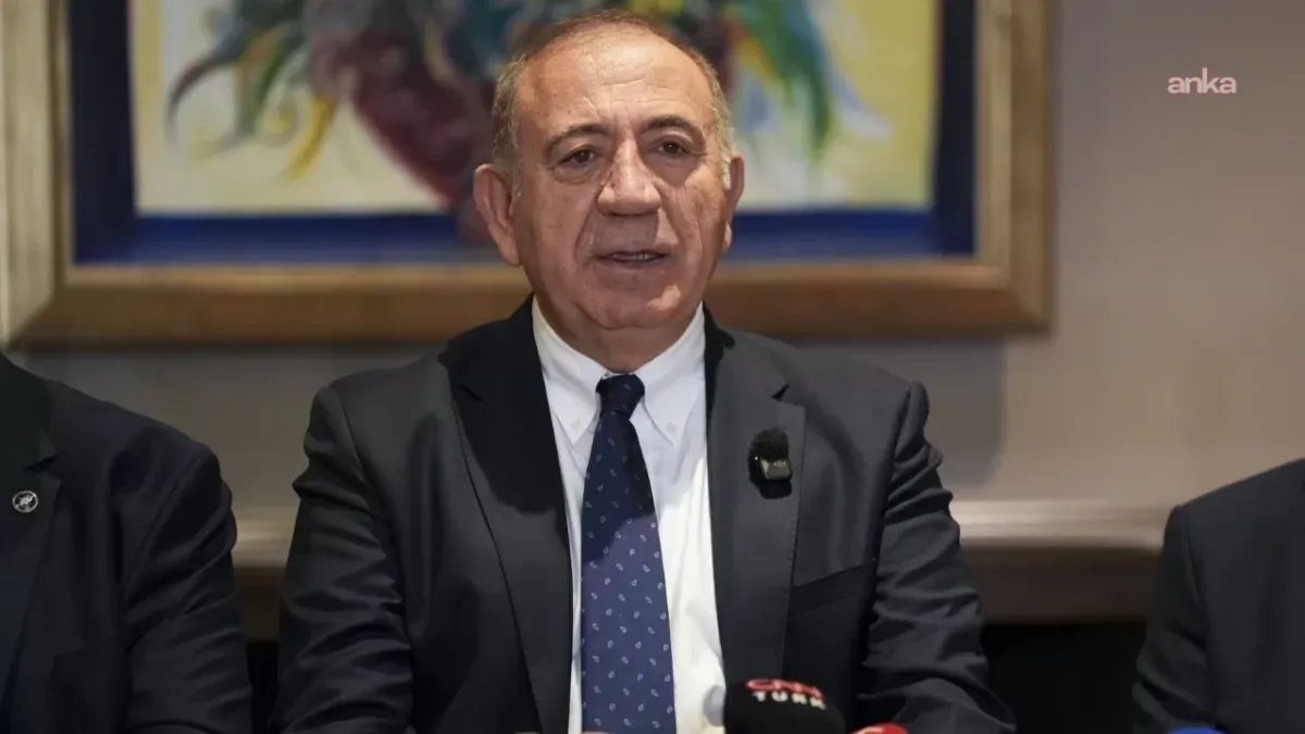 Gürsel Tekin: İstanbul’da 7 ilçe başkanı ve yönetimi görevden alındı
