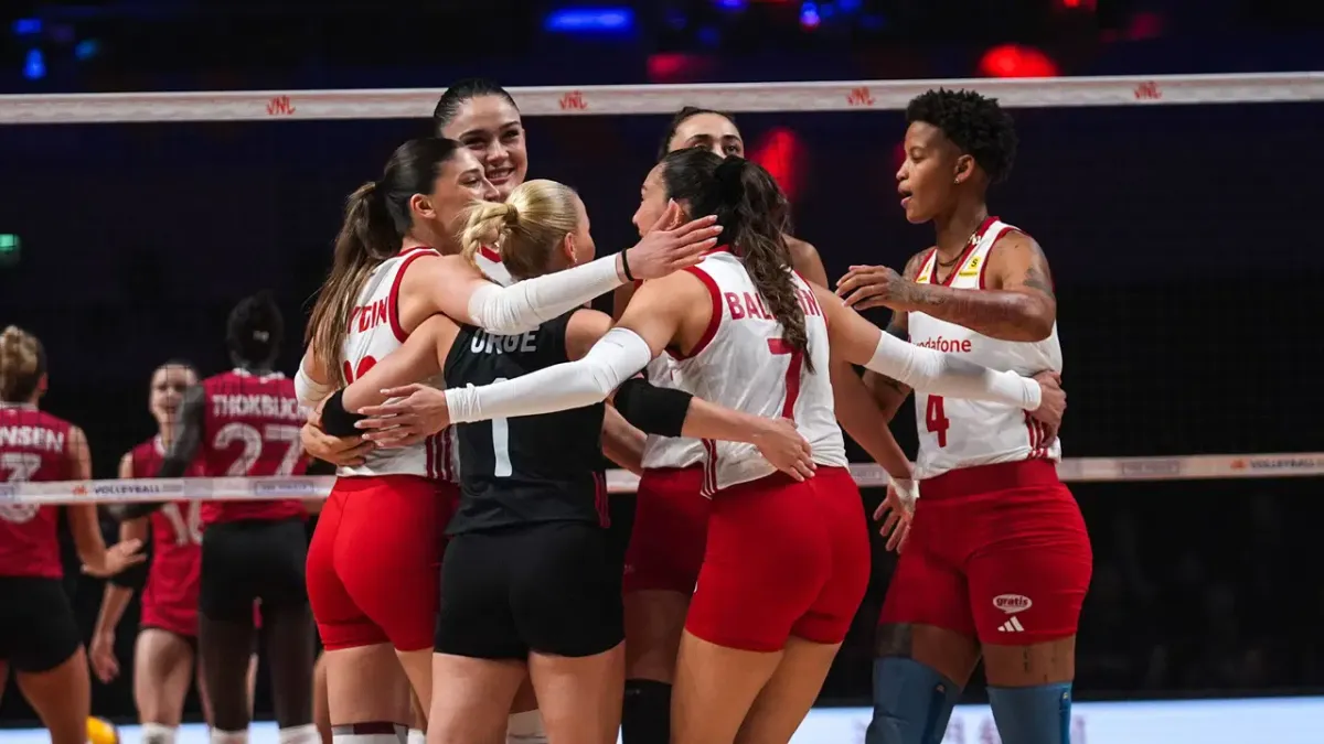 Kanada engelini geçtik... Filenin Sultanları, Milletler Ligi'nde yarı finalde
