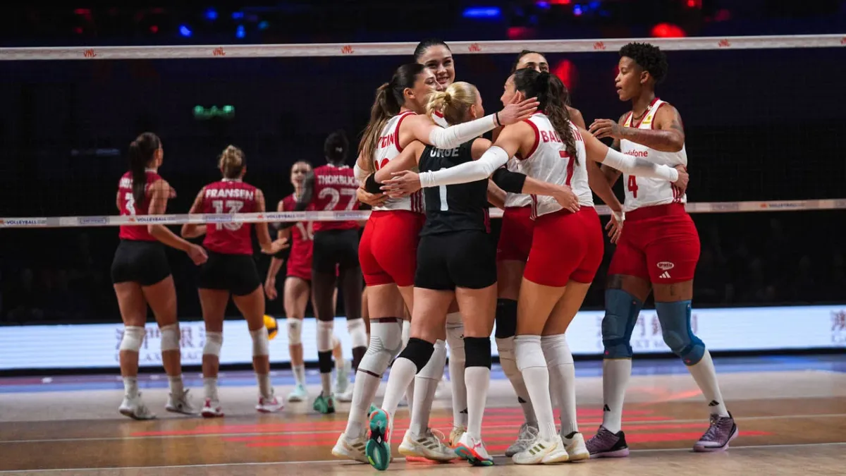 FIVB Kadınlar Milletler Ligi: Kanada'yı mağlup eden Türkiye yarı finale yükseldi