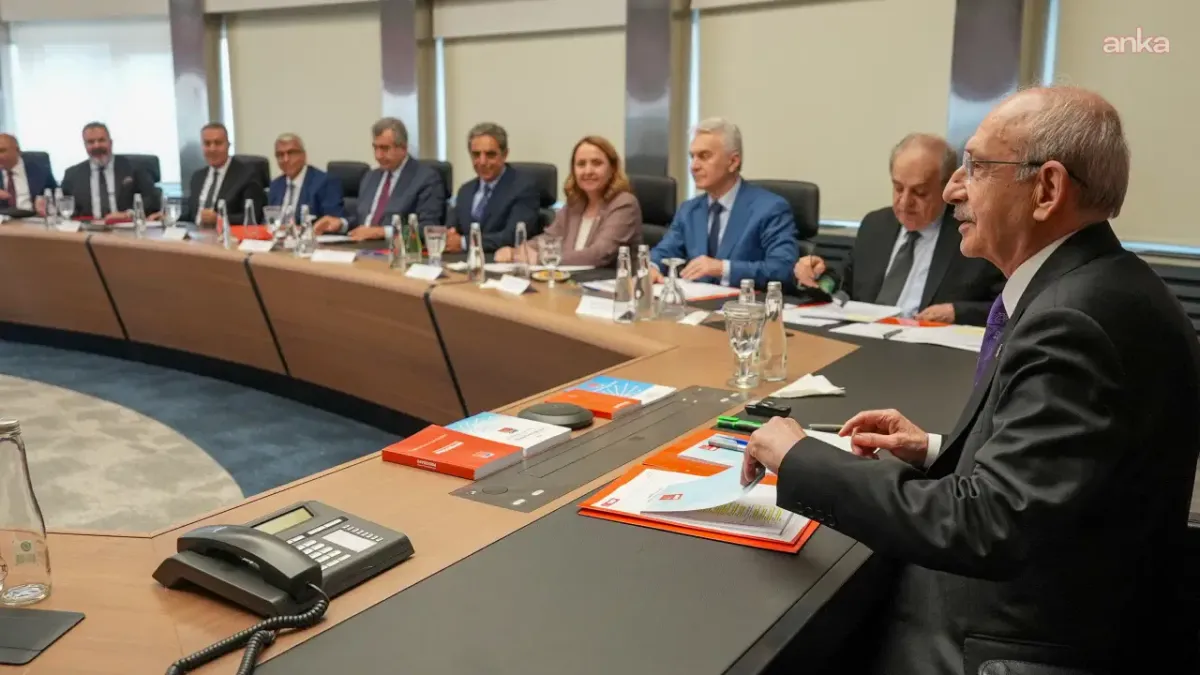 İstifalar sonrası Kılıçdaroğlu, milletvekillerini toplantıya çağırdı