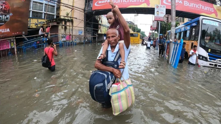 Hindistan'da sel: 61 ölü
