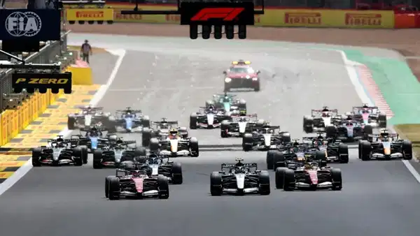 Formula 1'de iptal edilen Bahreyn Grand Prix'si Malezya'da yapılacak
