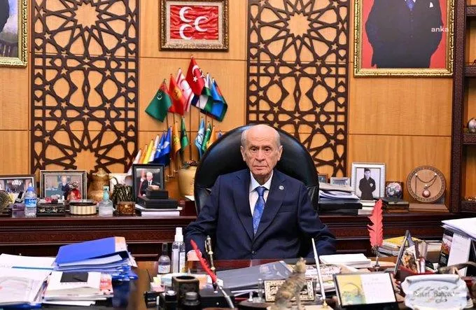 Devlet Bahçeli’den Filenin Sultanları’na tebrik: Türk kadınları milletimize tarifsiz bir gurur yaşattı