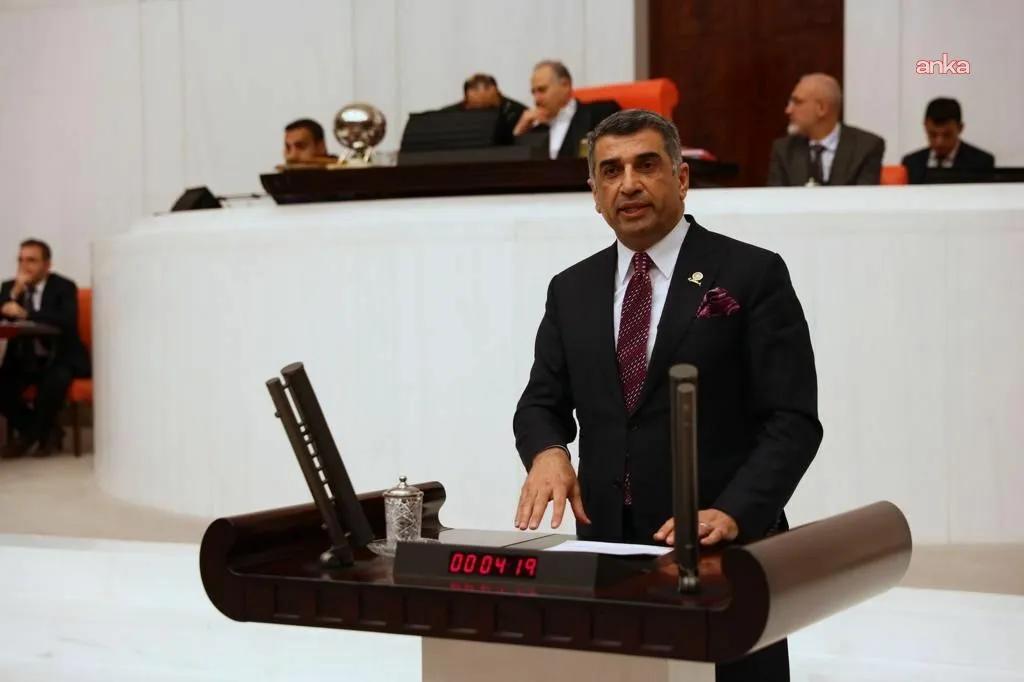 Gürsel Erol’dan CHP yönetimine “tekelleşme” eleştirisi