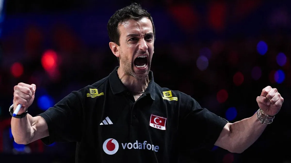 Daniele Santarelli başarıya abone: Filenin Sultanları 4 yılda 4 madalya kazandı