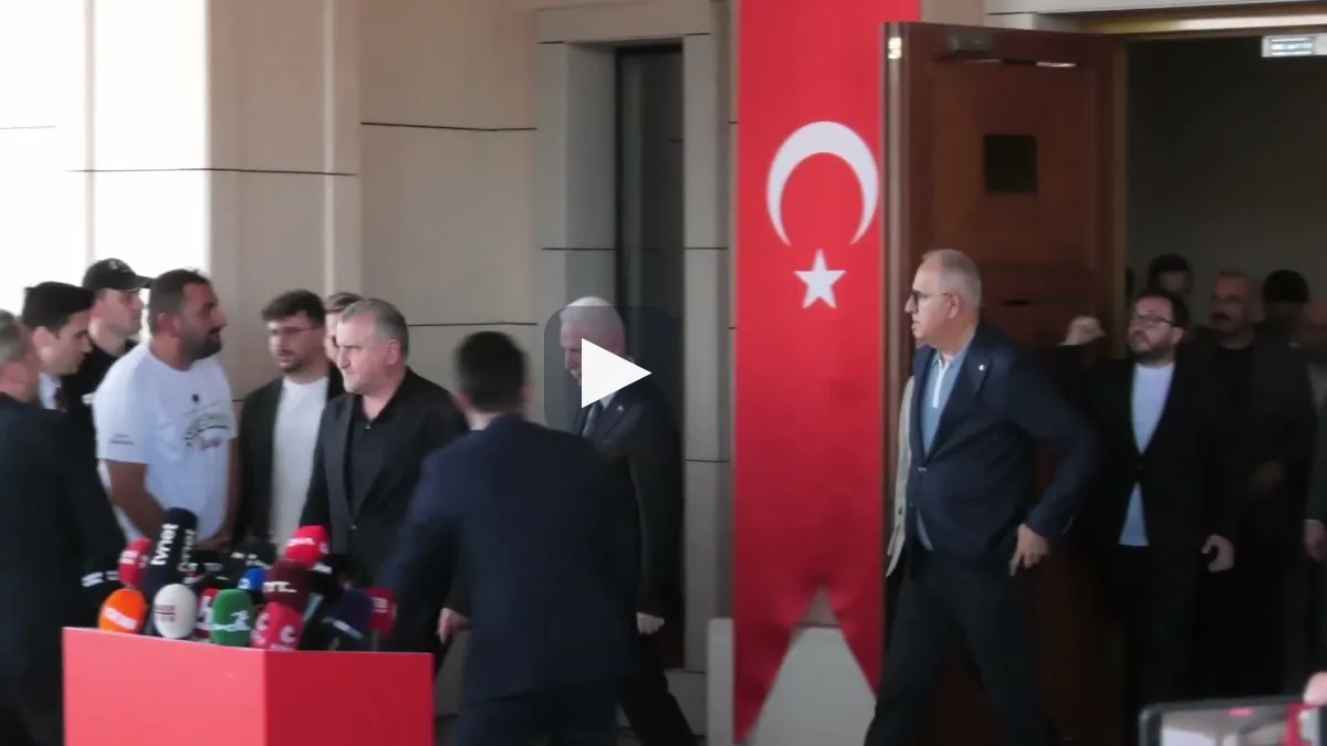Milletler Ligi Şampiyonu Filenin Sultanları yurda döndü. Kaptan Gizem Örge: "2023’ün altın yazını tekrardan yaşatmak istiyoruz"