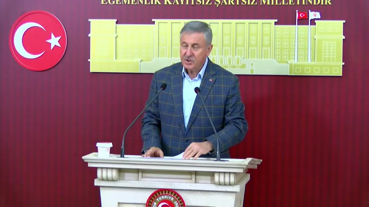 Selçuk Özdağ'dan hükümete Abhaz pasaportu ve Sohum seferleri çağrısı