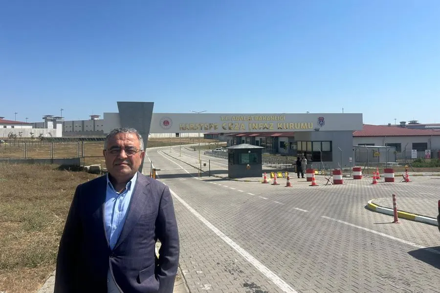 Tanrıkulu, Çorlu Karatepe Cezaevi'nde Deniz Göktaş ve Avukat Pehlivan'ı ziyaret etti