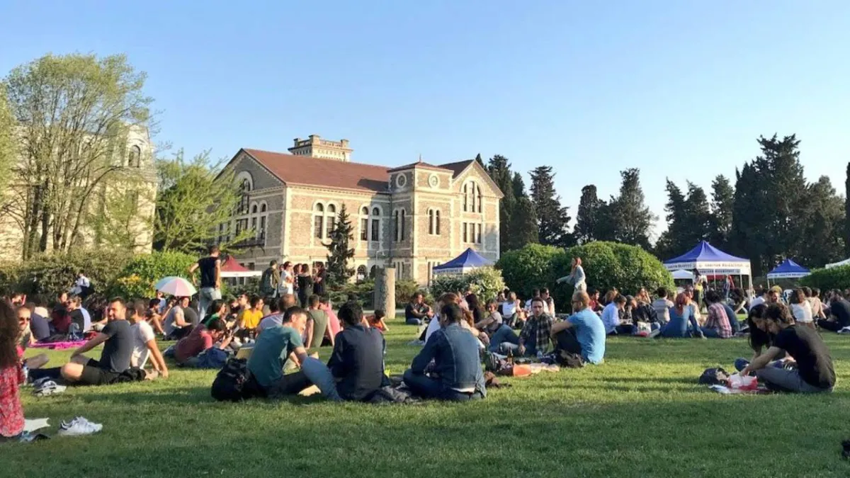Kısa bir üniversiteye giriş rehberi