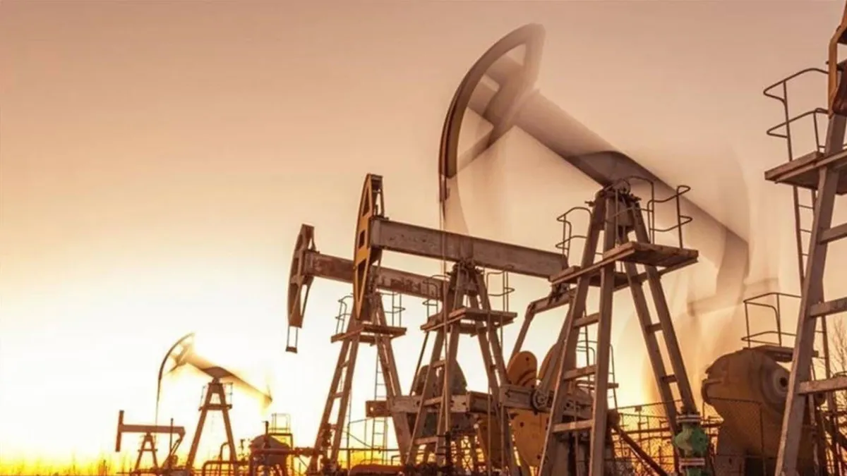 Diplomasi beklentisi fiyatları aşağı çekti: Petrolde düşüş sürüyor