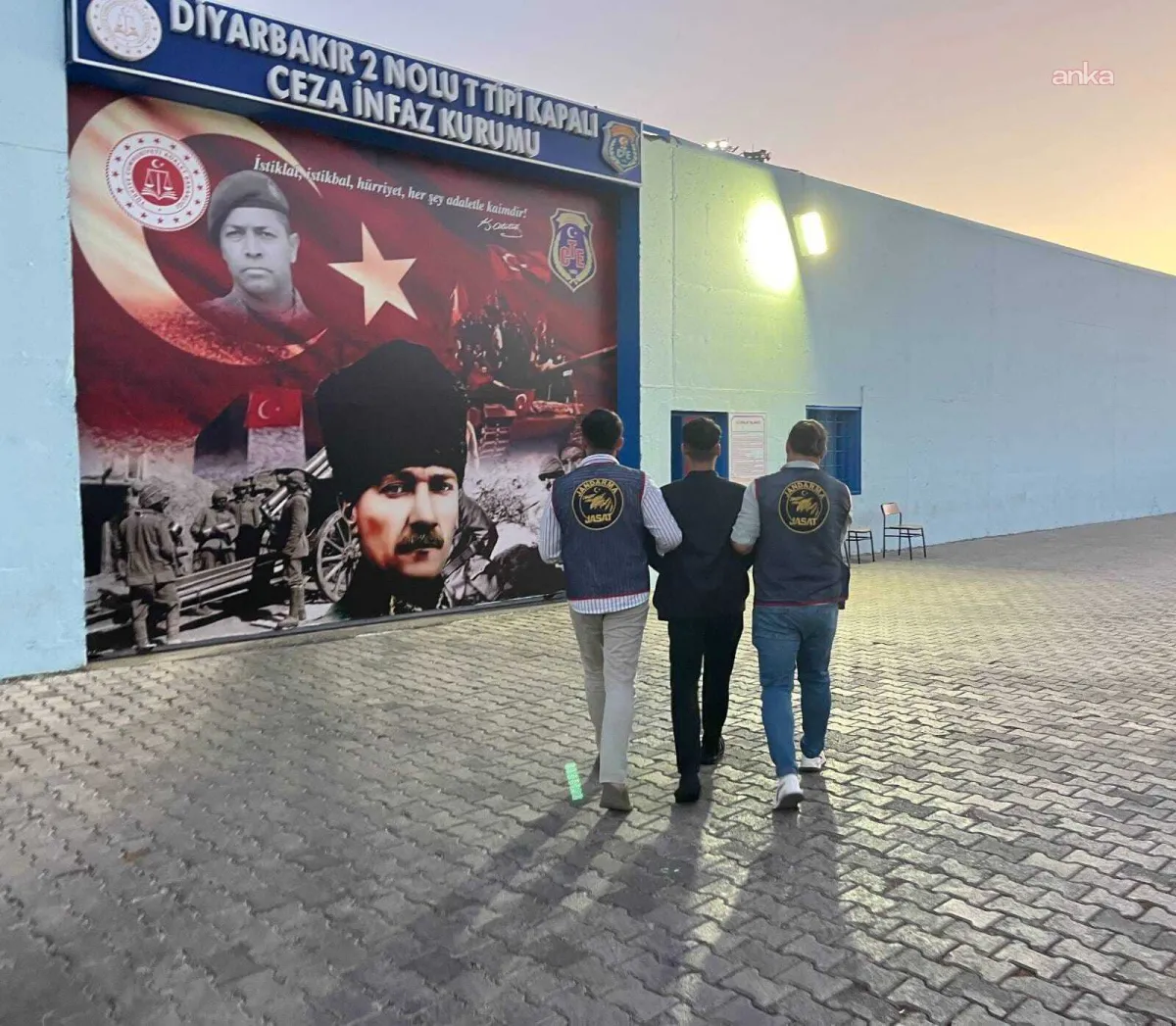 Diyarbakır’da çeşitli suçlardan aranan 137 zanlı yakalandı