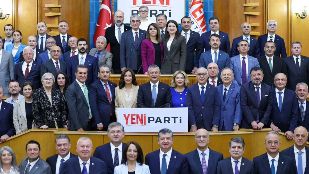 YENİ Parti ilk kapalı grup toplantısını yaptı, TBMM Grup Yönetimi'ni belirledi: Özgür Özel'den açıklama