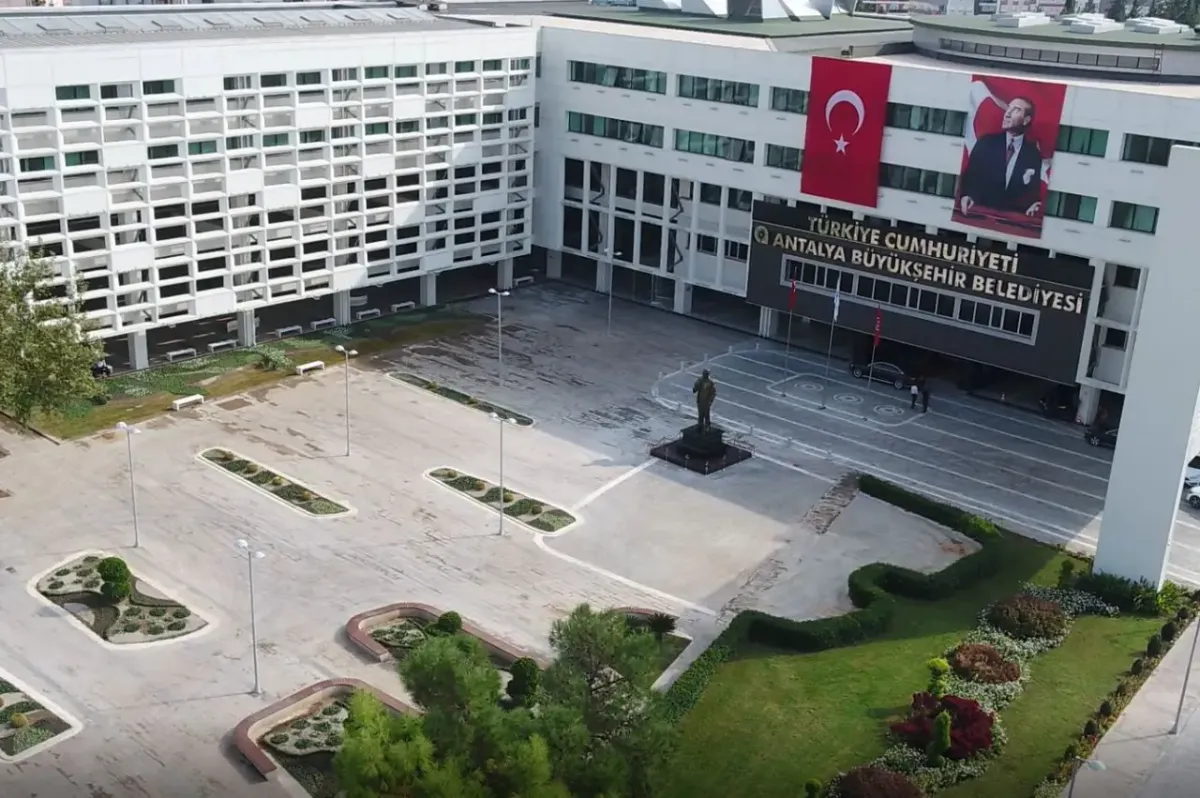 Antalya Büyükşehir Belediyesi Gençlik Merkezi Sorumlusu gözaltına alındı