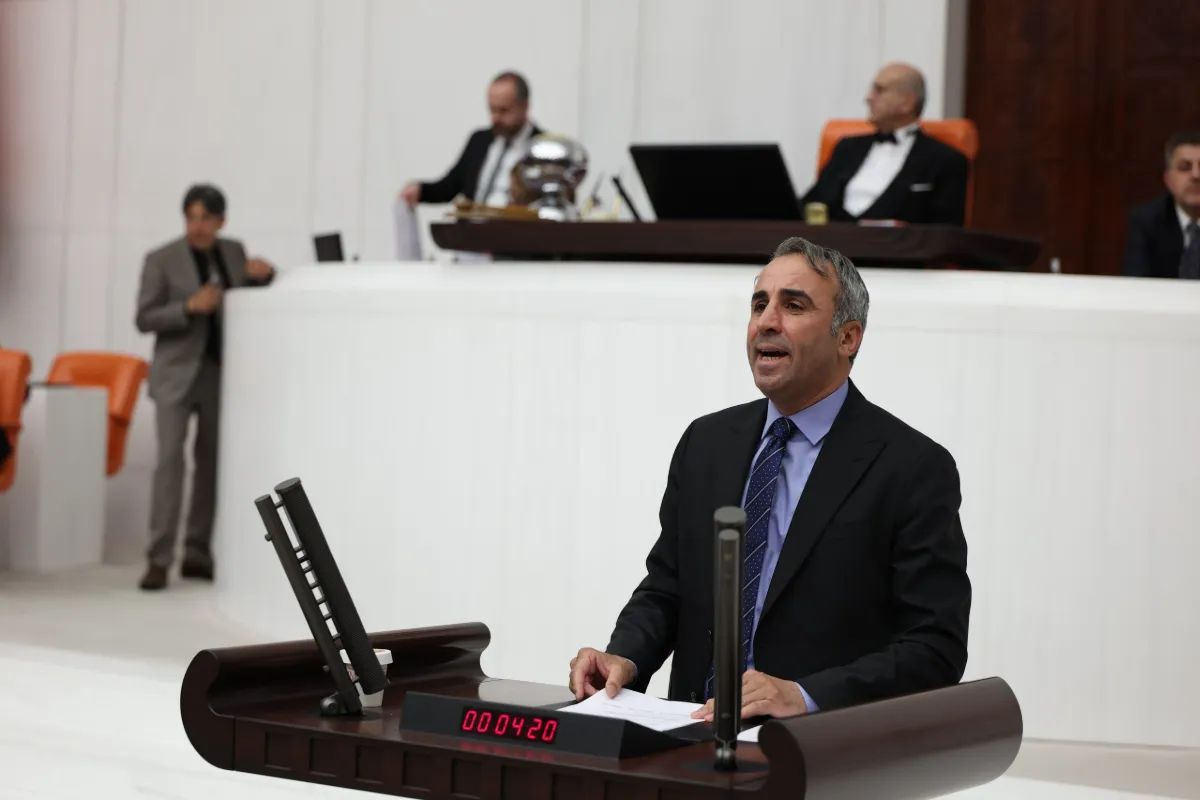 Celal Fırat, AYM’nin Madımak katliamı kararını Bakan Gürlek’e sordu: “Gerçek failler için soruşturma başlatacak mısınız?"