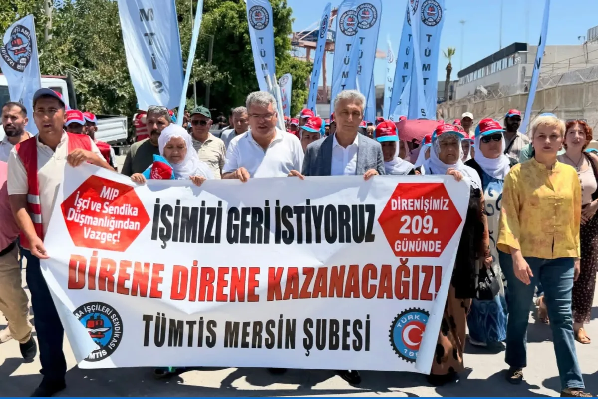 Mersin Limanı işçilerinin direnişi 209'uncu gününde: “Sendika hakkımıza saygı gösterilsin, işten atılan işçiler geri alınsın”